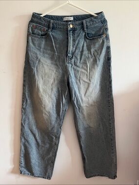 Women’s Straight-Leg Jeans in Washed Gray by Lewkin
